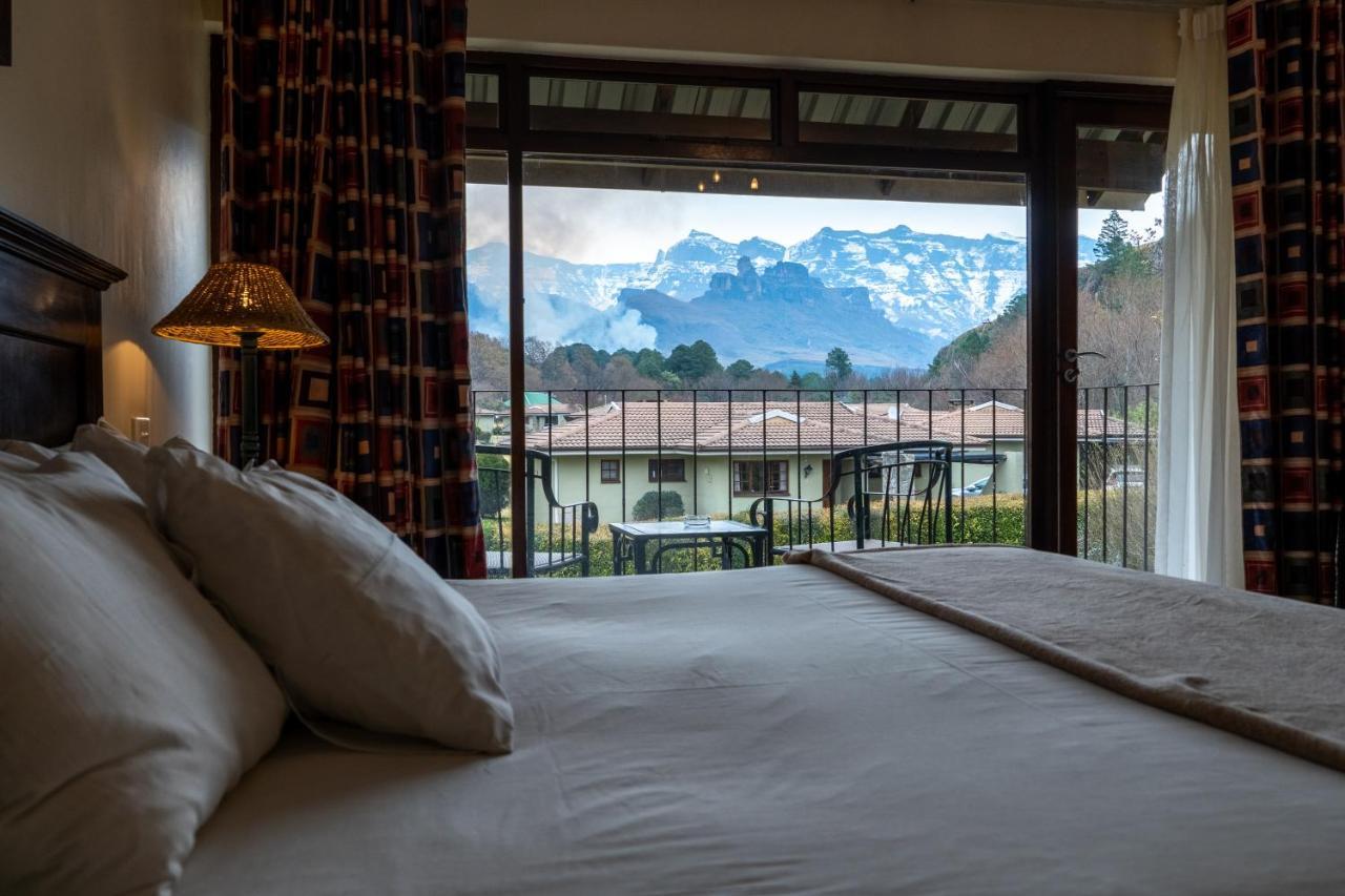 Gooderson Drakensberg Gardens Golf & Spa Resort Exterior foto