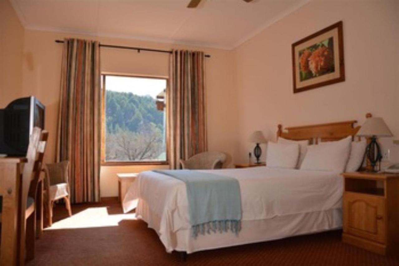 Gooderson Drakensberg Gardens Golf & Spa Resort Exterior foto
