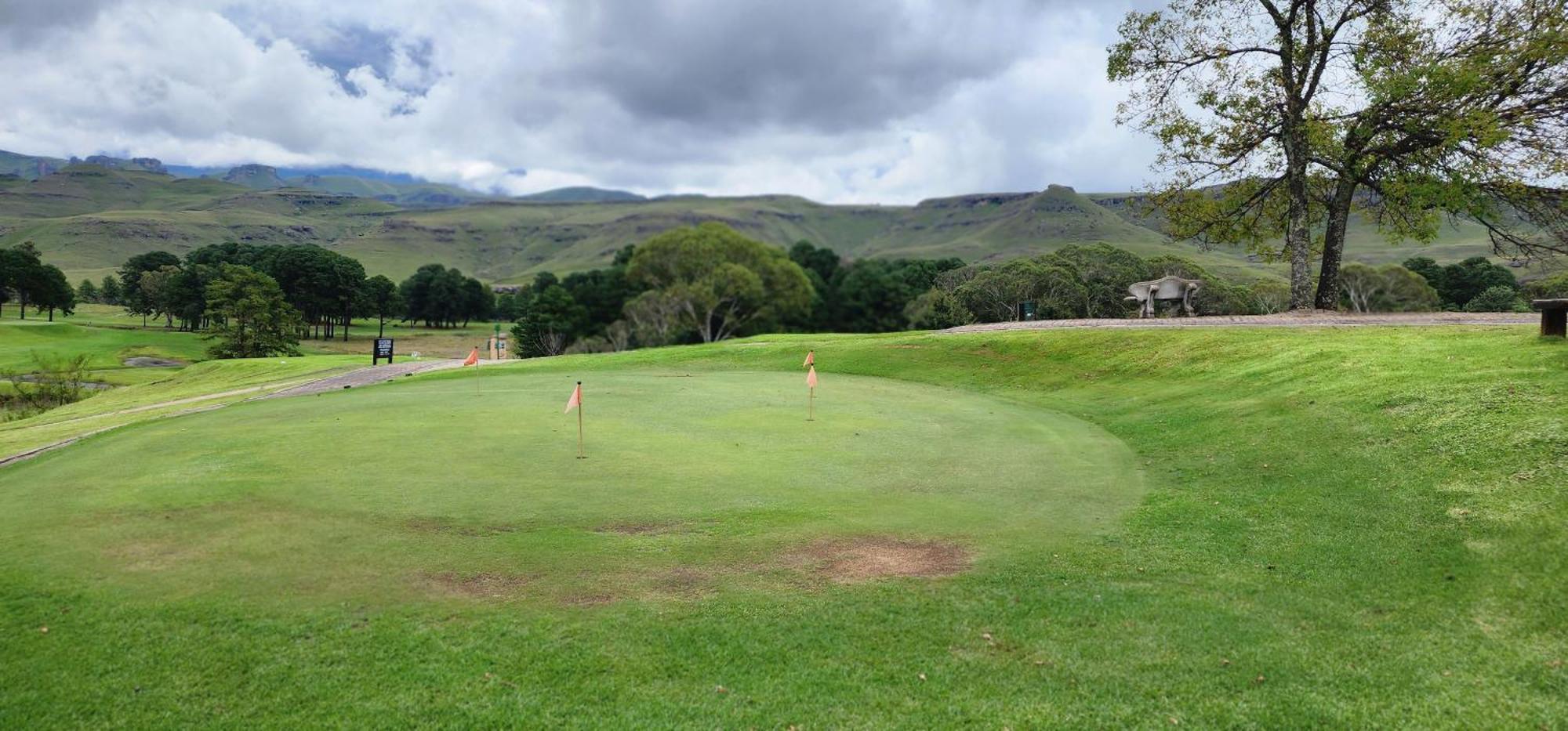 Gooderson Drakensberg Gardens Golf & Spa Resort Exterior foto